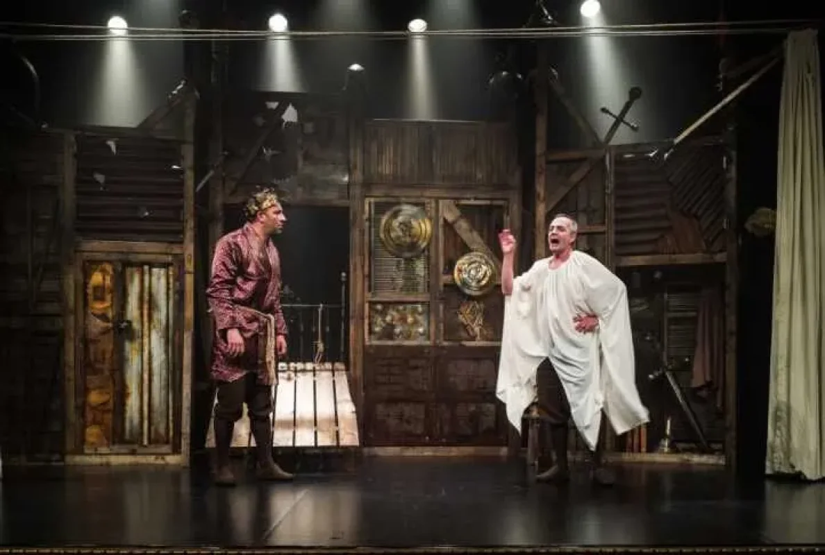 Tiyatro Severler İçin Kahramanmaraş’ta “Bir Baba Hamlet” Sahnede