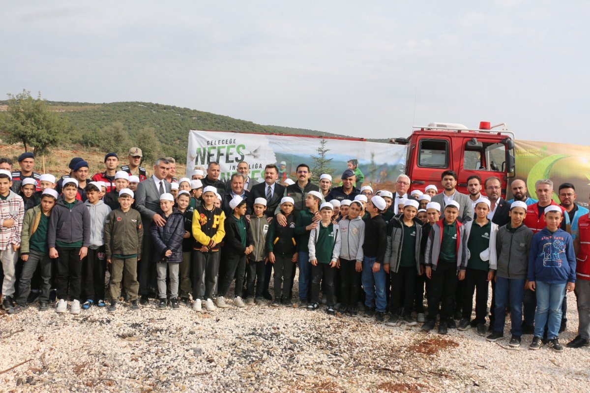 11 Kasım Milli Ağaçlandırma Günü’nde Fidanlar Toprakla Buluştu