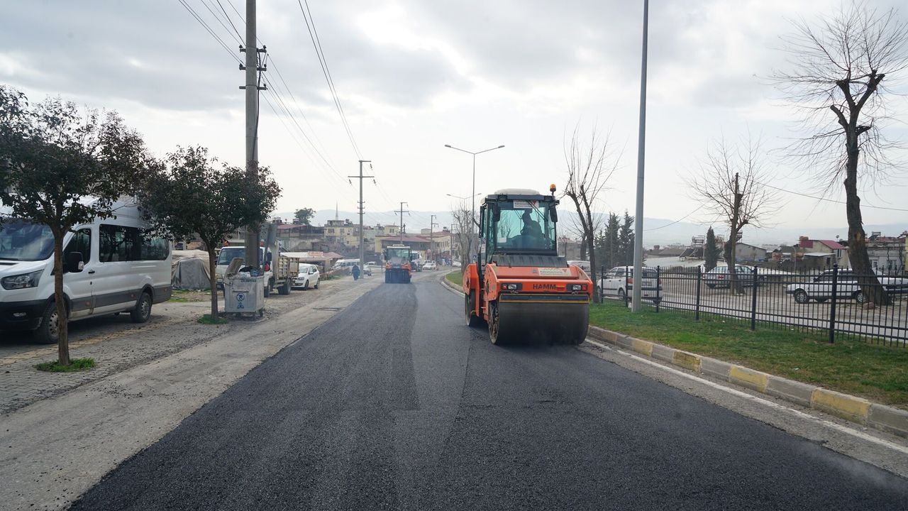 Büyükşehir’den Dulkadiroğlu ve Onikişubat’ta Asfalt Seferberliği