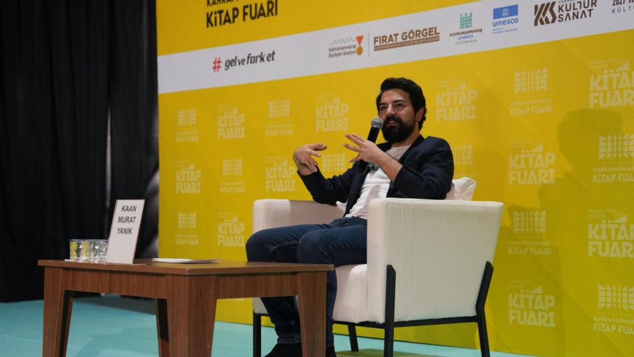 Kaan Murat Yanık, Kitap Fuarı’nda Okurlarıyla Buluştu