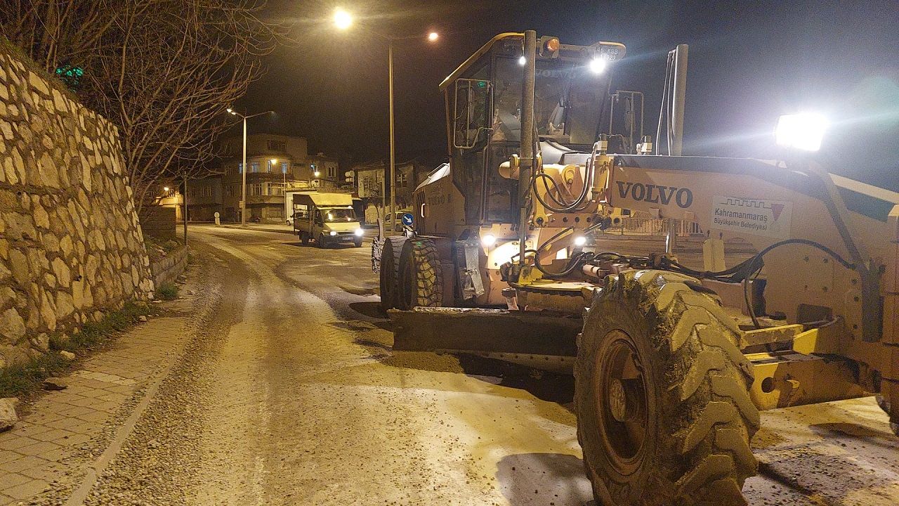 Kahramanmaraş Büyükşehir Belediyesi, yağışların tahribatını gideriyor