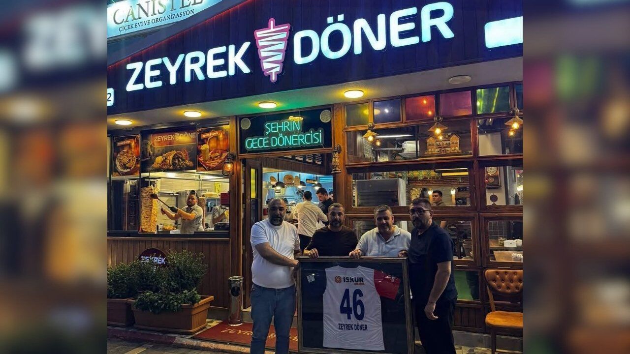 Kahramanmaraş’ın Sevilen İş İnsanı Özbağış’a, Edeler Grubu Lideri Erbilir’den anlamlı hediye