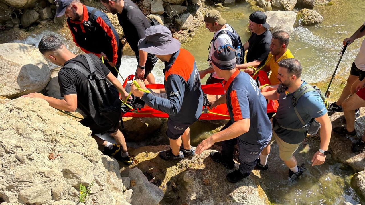 Kahramanmaraş’ta Şelale Kanyonu’na düşen vatandaş kurtarıldı