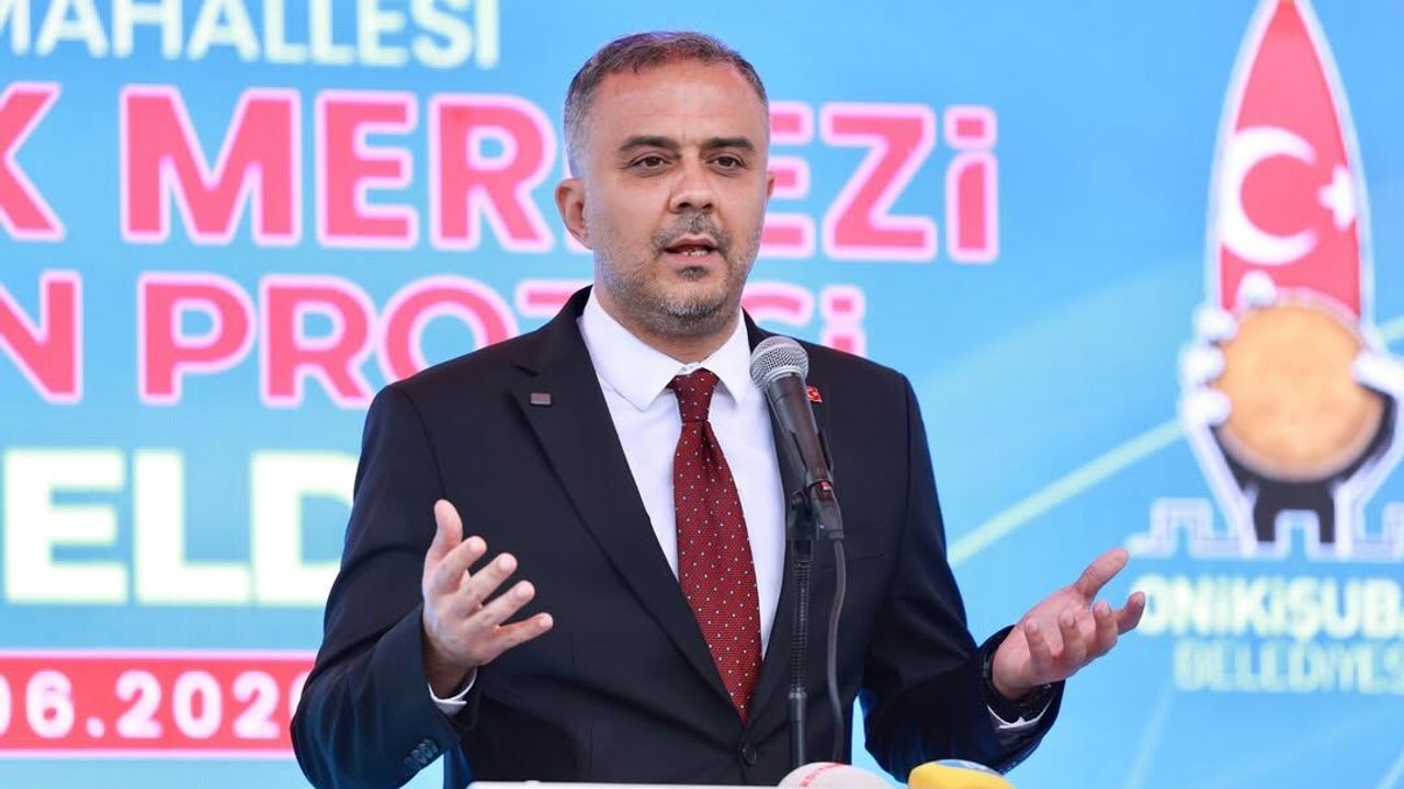 Kale Gençlik Merkezi açılışında Başkan Hanifi Toptaş katılımcılara hitap etti
