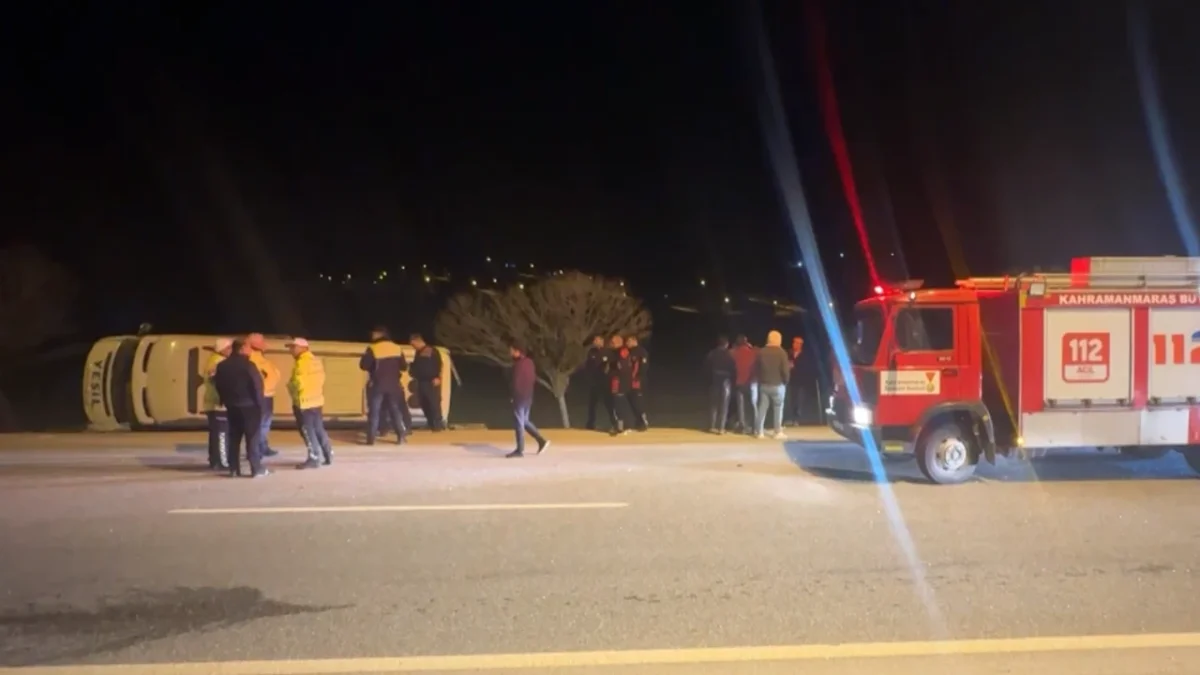 Kahramanmaraş'ta feci kaza: Minibüs devrildi 11 kişi yaralandı
